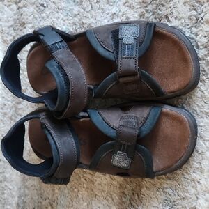 EUC!!  Clarks Men's Sandals